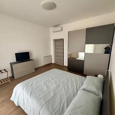Apartamento Flavio Gioia Follonica